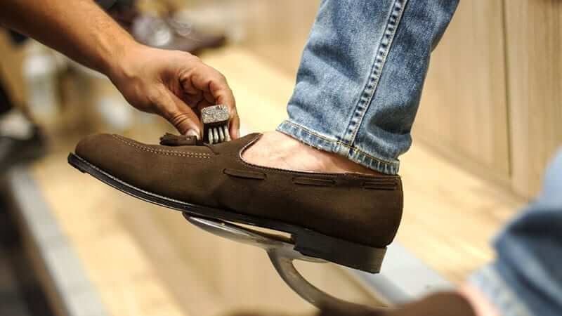 dịch vụ vệ sinh giày chuyên nghiệp